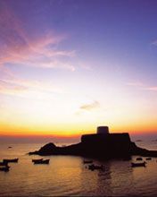 guernsey - wallpaper preview