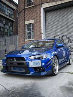 Mitsubishi Lancer Evolution Blau