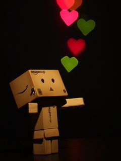 Niedlicher Danbo mit Herzen