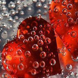 Rote Herzen in Blasen