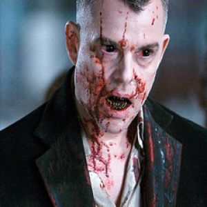 Horrorfigur mit Blut