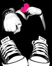 Herz und Sneakers