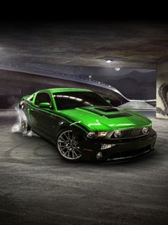 Grünes Sportauto