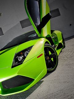 Grünes Lamborghini Murciélago