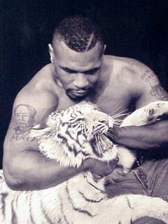Mike Tyson mit einem Tiger
