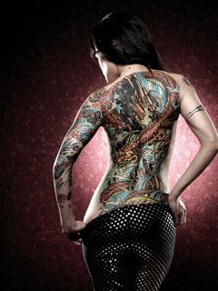 Tatowierte Frau