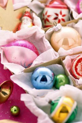 Bunte Weihnachtsornamente