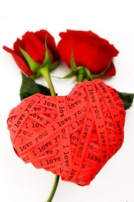 Rotes Herz und Rosen