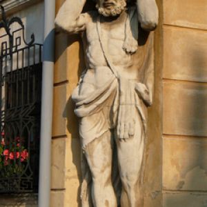 Architektonische Statue