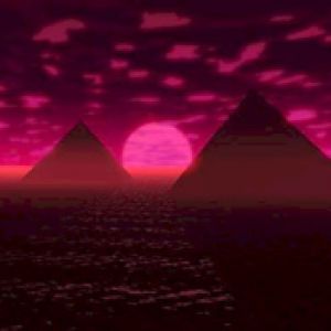 Pyramiden bei Sonnenuntergang