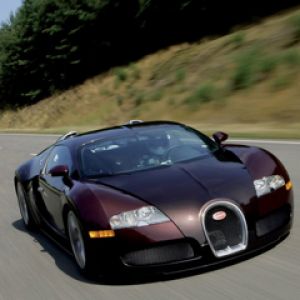 Bugatti Veyron auf der Straße