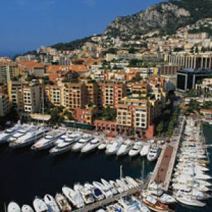 Luftaufnahme des Hafens von Monaco