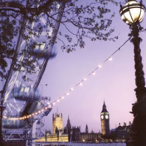 London Eye in der Dämmerung