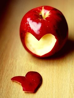 Herzförmiger Apfel