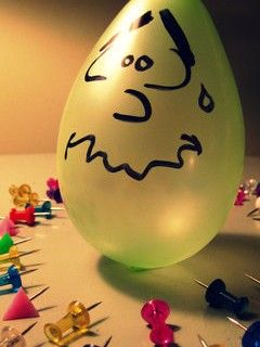 Lustiger Ballon mit Gesicht