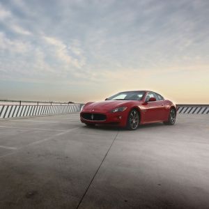 Rotes Maserati Sportauto