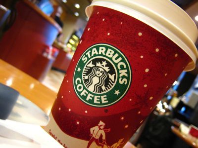 Starbucks Weihnachtskaffee-Becher