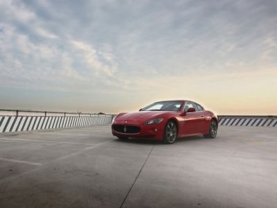Rotes Maserati Sportauto