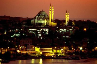 Istanbuler Skyline bei Sonnenuntergang
