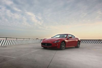 Rotes Maserati Sportauto
