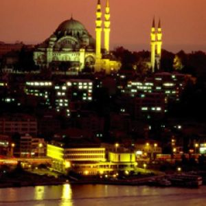 Istanbul Skyline bei Sonnenuntergang
