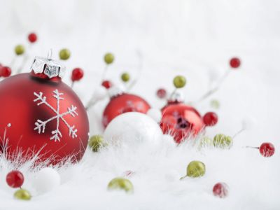 Weihnachtsornamente und Dekorationen