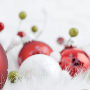 Weihnachtsornamente und Dekorationen
