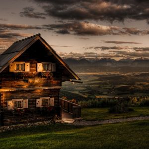 Malerische Berghütte