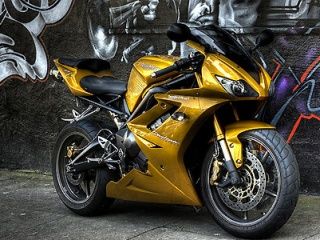 Stylisches Gold-Motorrad