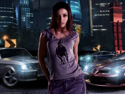 Stylisches Mädchen mit Autos