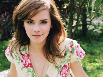 Emma Watson Blumenporträt