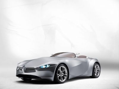 Elegantes Silbernes Konzeptauto