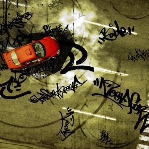Rotes Auto mit Graffiti