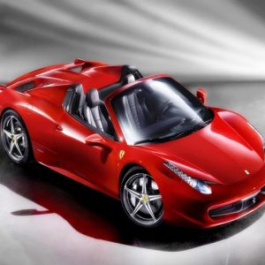Rotes Ferrari 458 Spider
