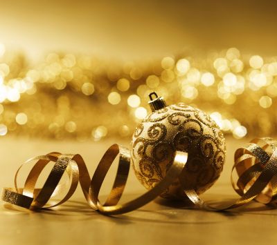 Goldene Weihnachtsdekoration