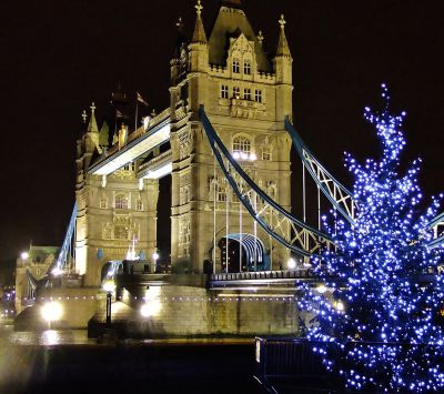 Tower Bridge bei Nacht