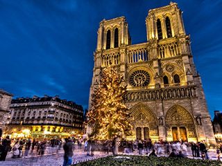 Kathedrale Notre Dame zu Weihnachten