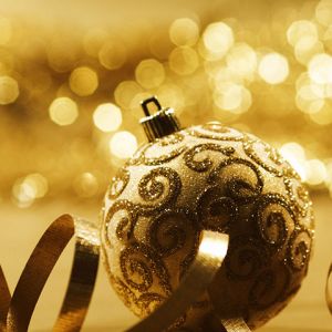 Goldene Weihnachtsdekoration
