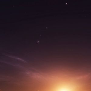 Beeindruckender Sonnenuntergang über Wasser