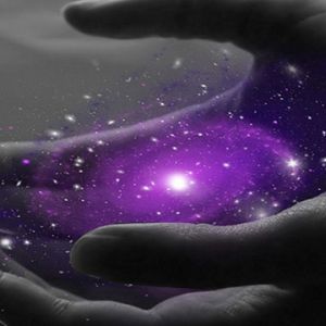 Galaxie in den Händen