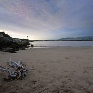 Ruhiger Strand Sonnenuntergang
