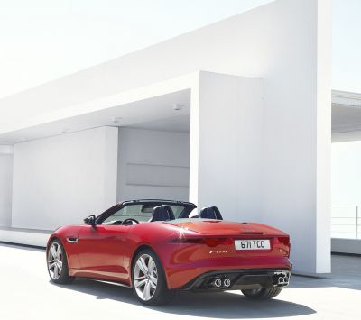 Elegantes Rotes Sportauto