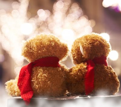 Niedliche Teddybären mit Schals