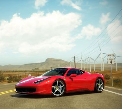 Ferrari 458 Italia auf offener Straße