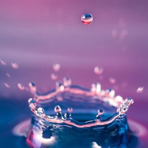 Wassertropfen Spritzer
