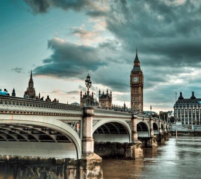 Big Ben und Westminster Brücke