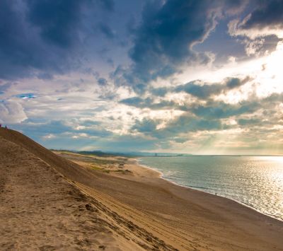 Ruhiger Strand Sonnenuntergang