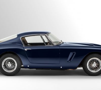 Klassisches Blaues Sportauto