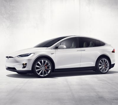 Weißer Tesla Model X