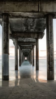 Pier bei Sonnenuntergang